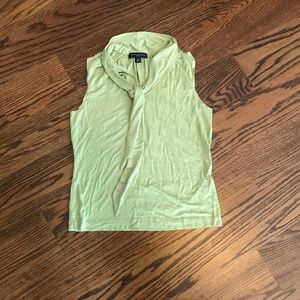 Banana Republic green 100 % silk blouse sleeveless